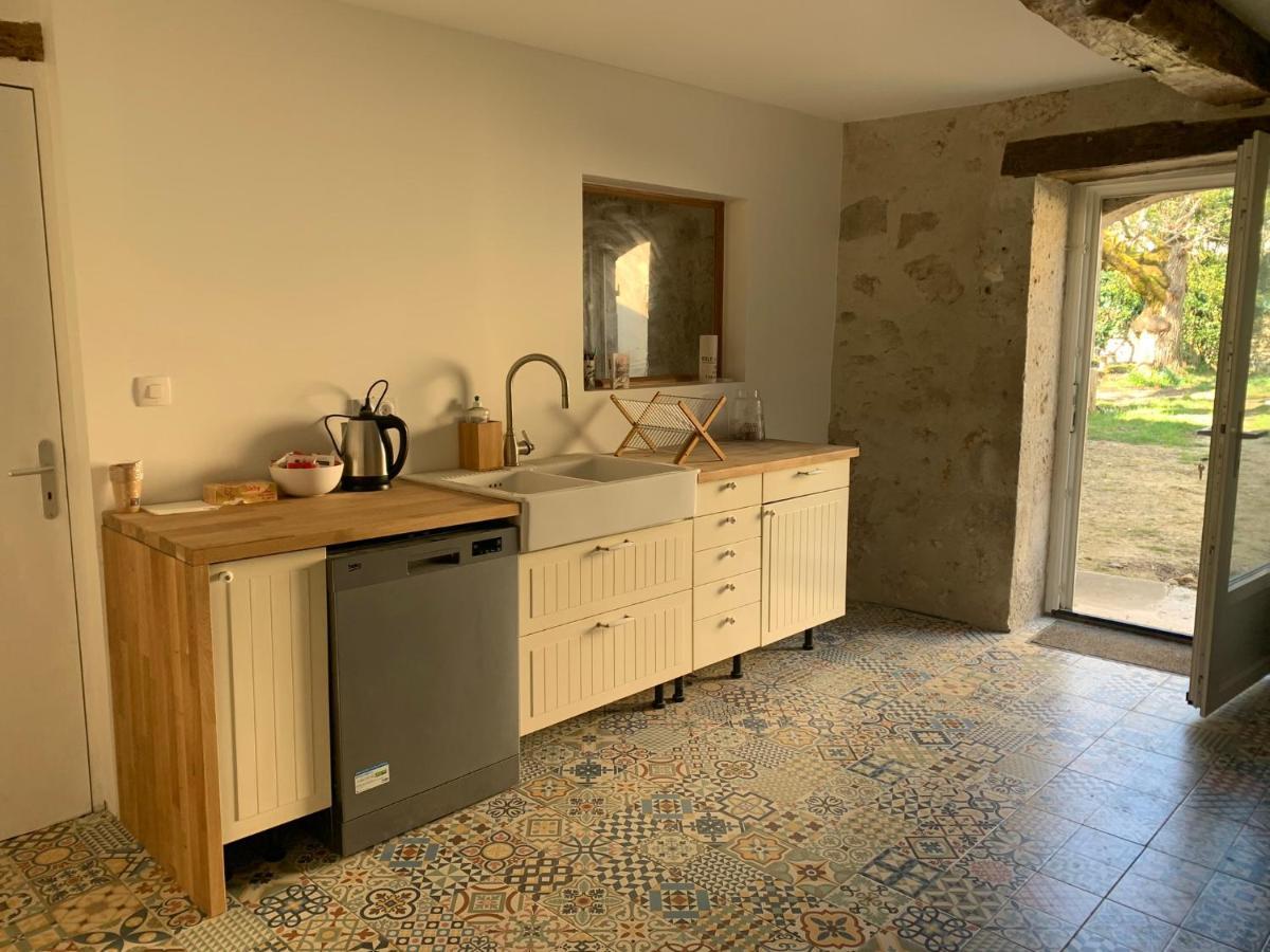 Maison Papillon Gite De Ressourcement Lusignan-Petit Luaran gambar